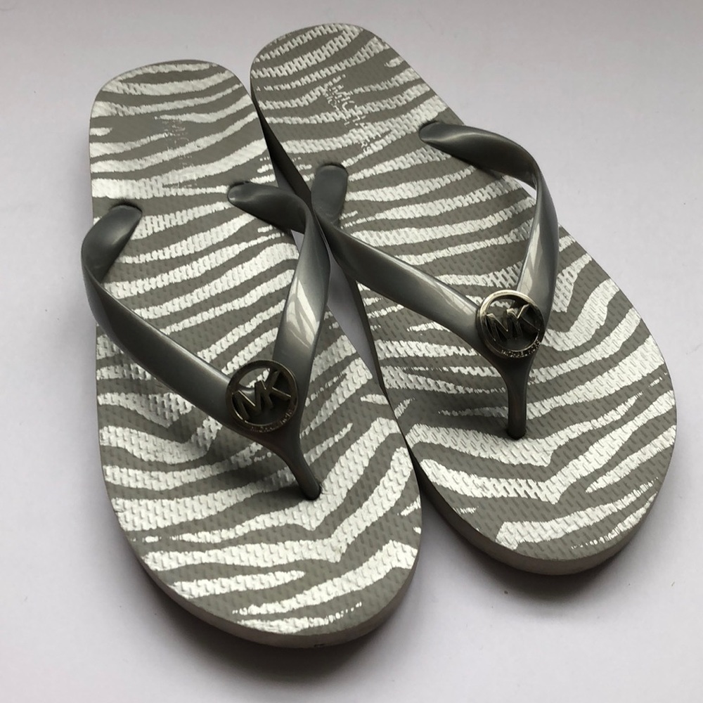 Michael Kors flip flop